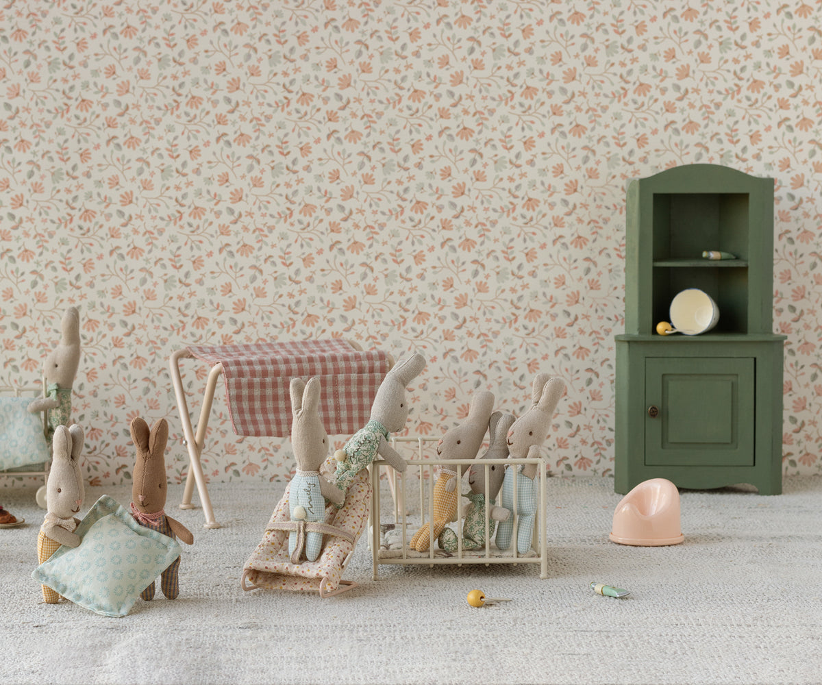Maileg - Miniature Corner cabinet - Dark green