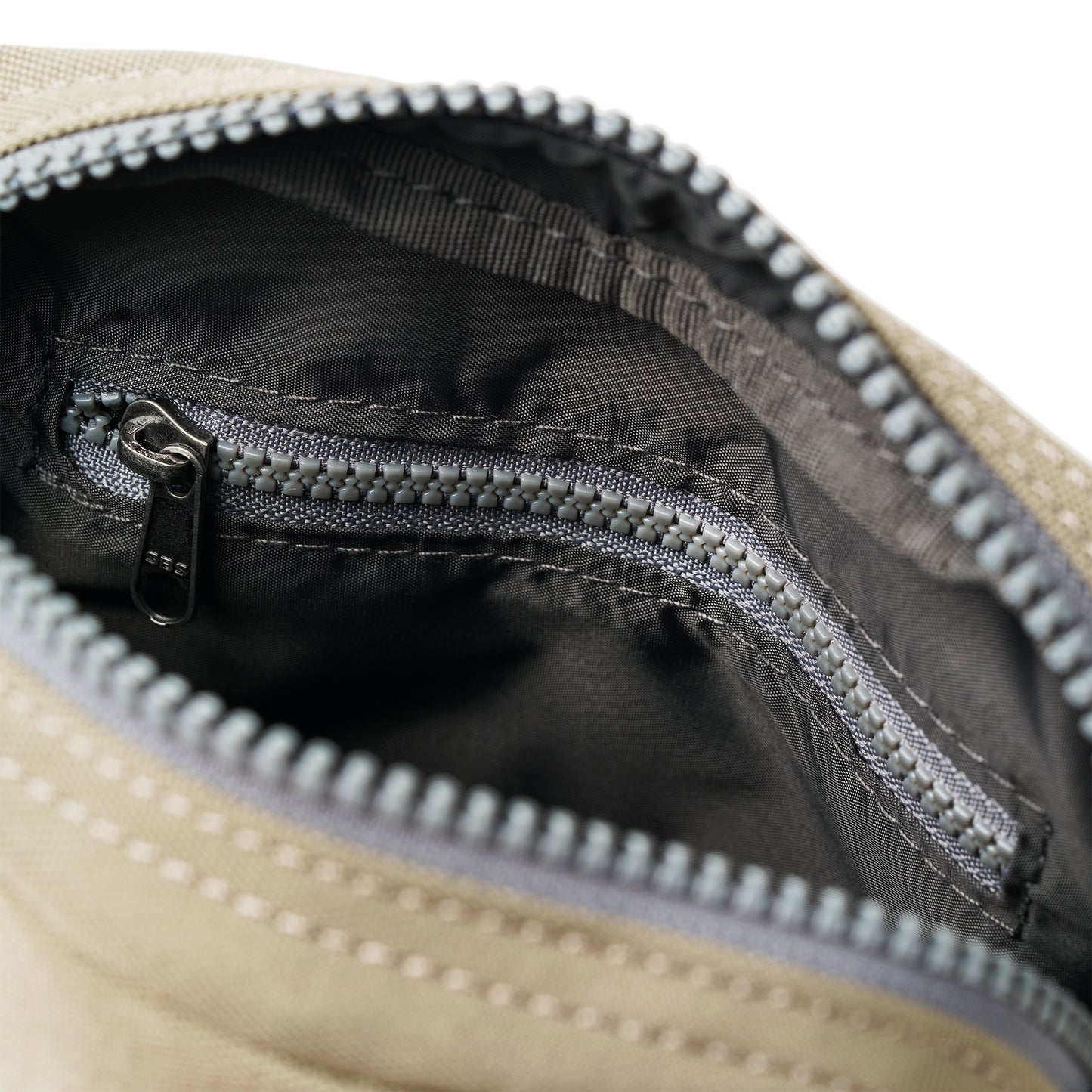 Roka - Bond Coriander Canvas - One Size