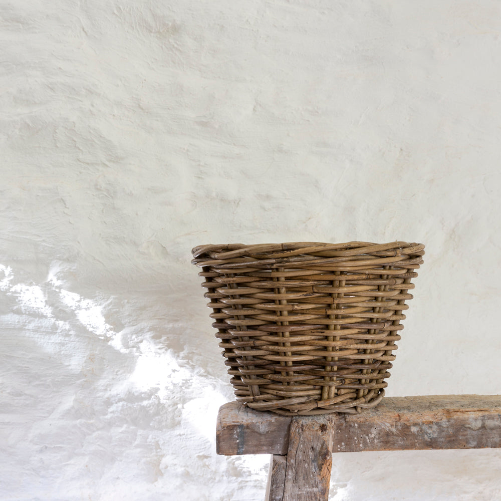 Round Kubu Rattan Wicker Planter