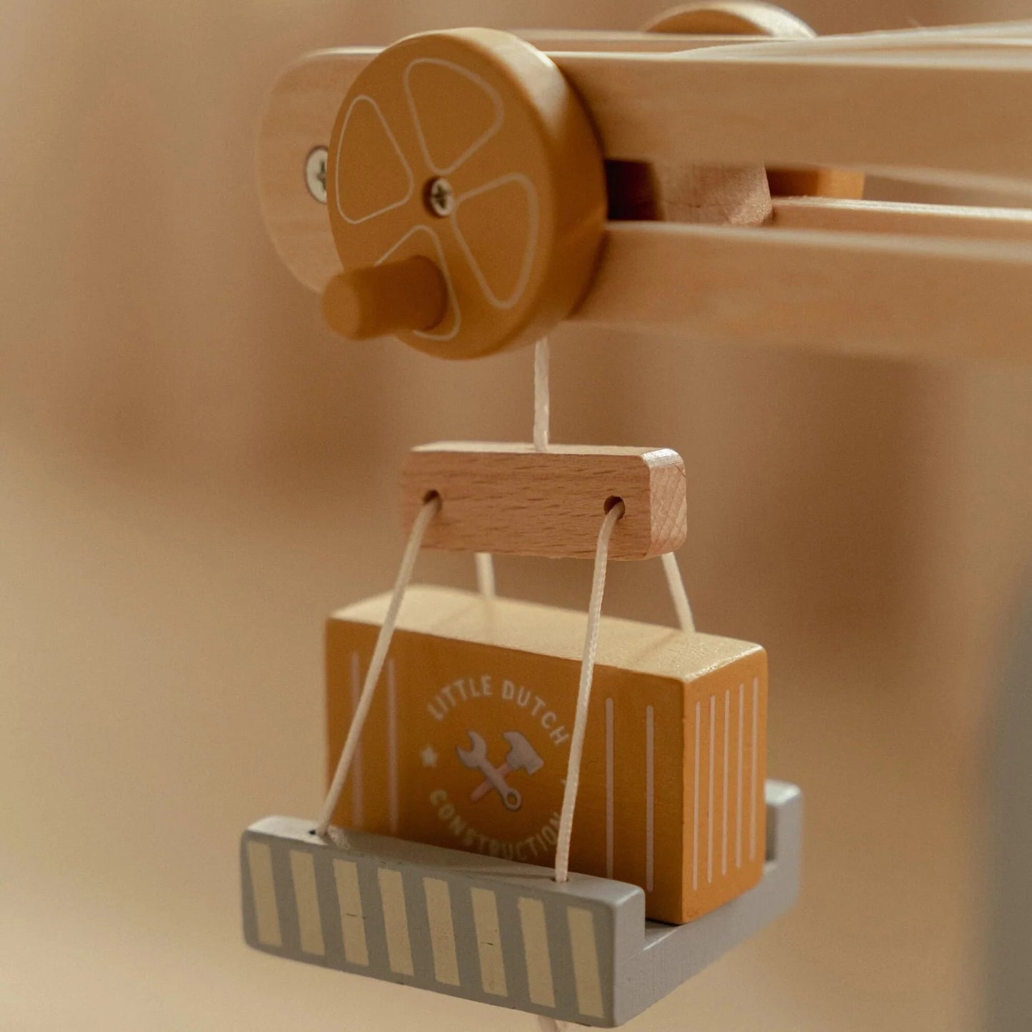 Little Dutch - Wooden Crane Set