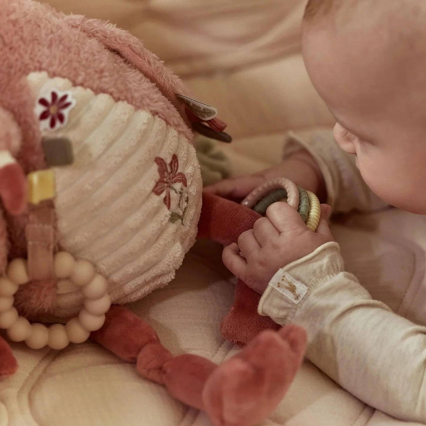 Little Dutch - Cuddle Flamingo Activity Toy - Safari Friends