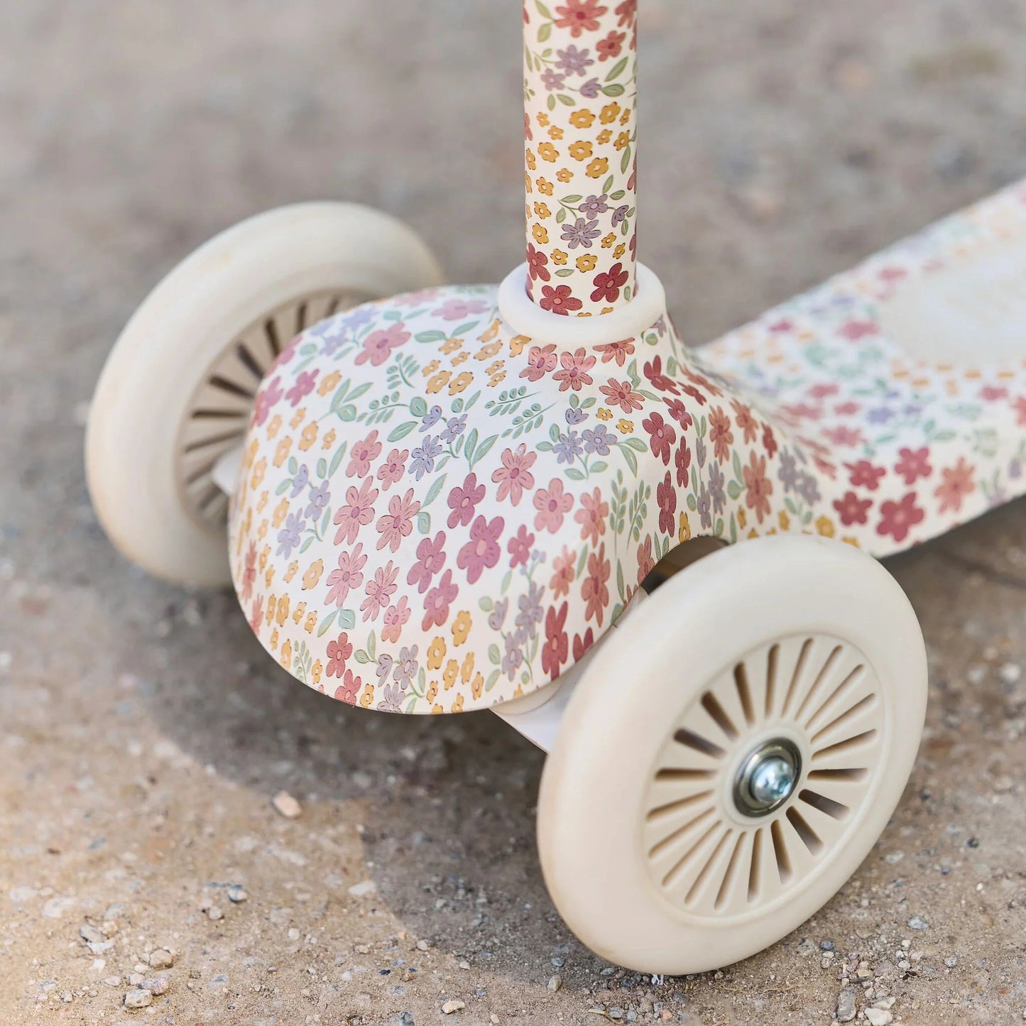 Little Dutch - 3 Wheel Scooter - White