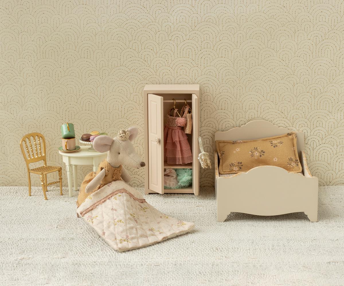 Maileg - Chair, Mouse - Gold
