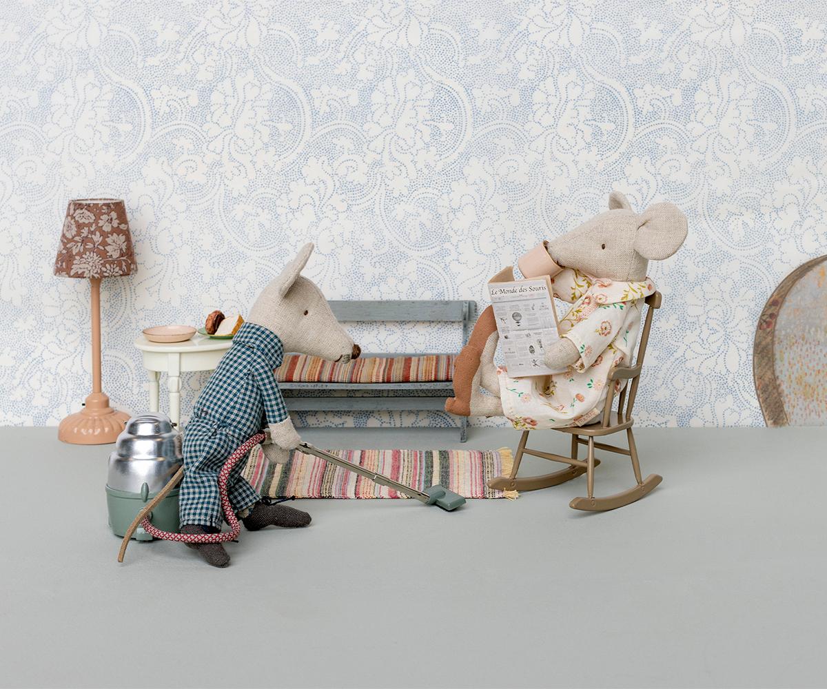 Maileg - Vacuum Cleaner Mouse