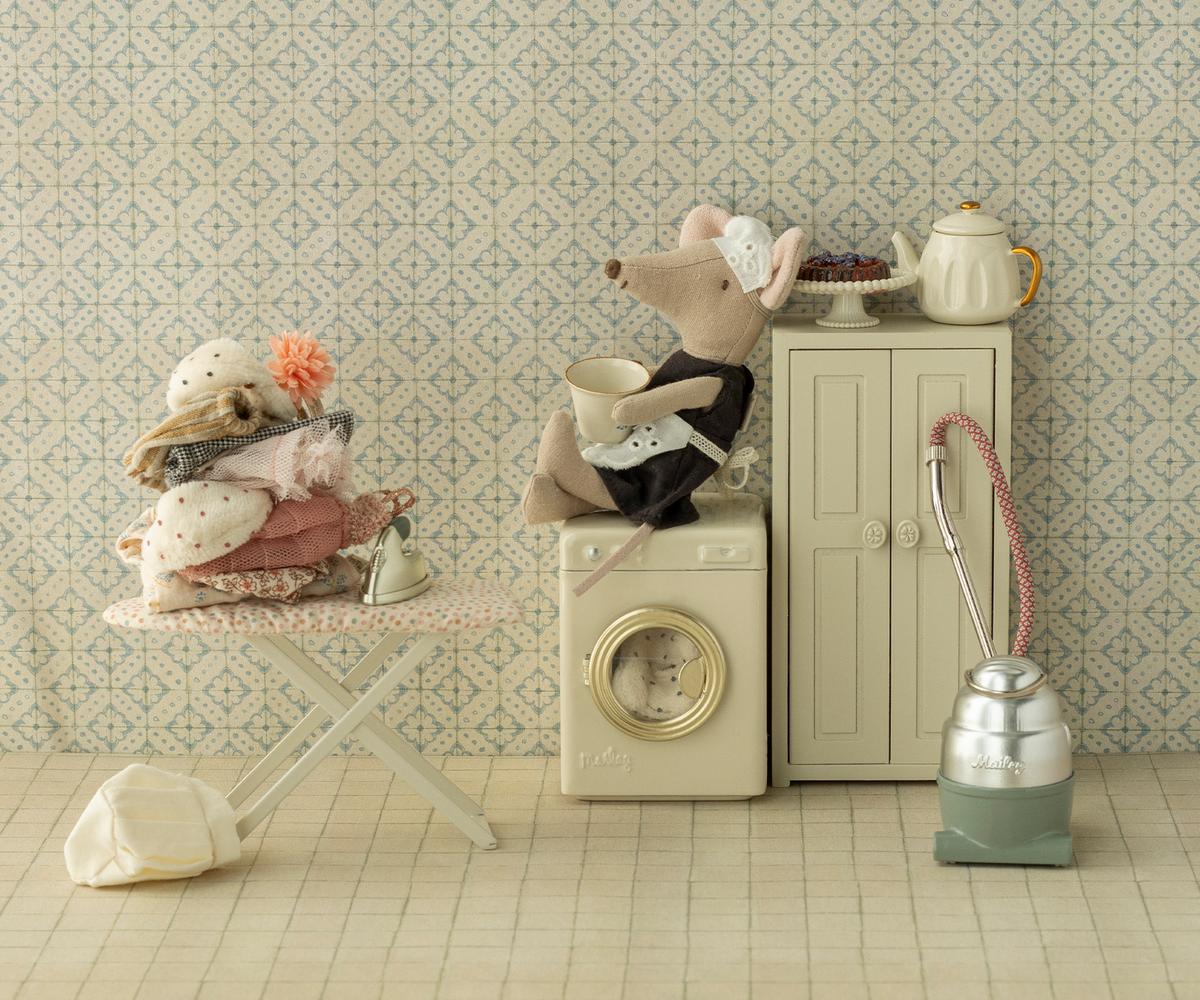 Maileg - Iron and ironing board - Mouse