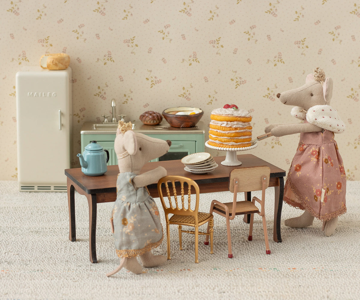 Maileg - Party  Cake and Cake Stand Mouse - Off White