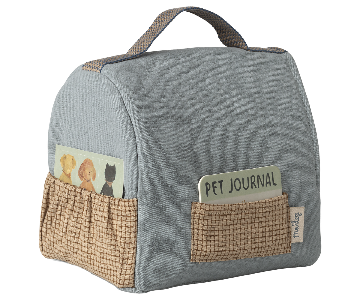 Maileg - Pet Carrier - Dusty Blue