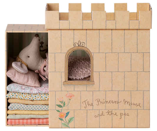 Maileg - Princess and the Pea,  Big Sister Mouse