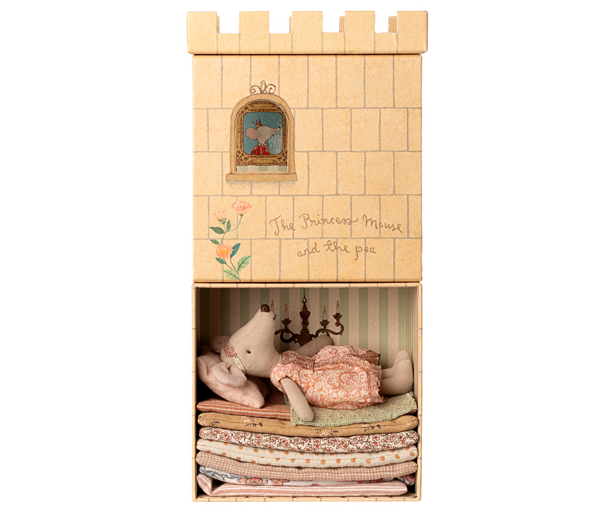 Maileg - Princess and the Pea,  Big Sister Mouse