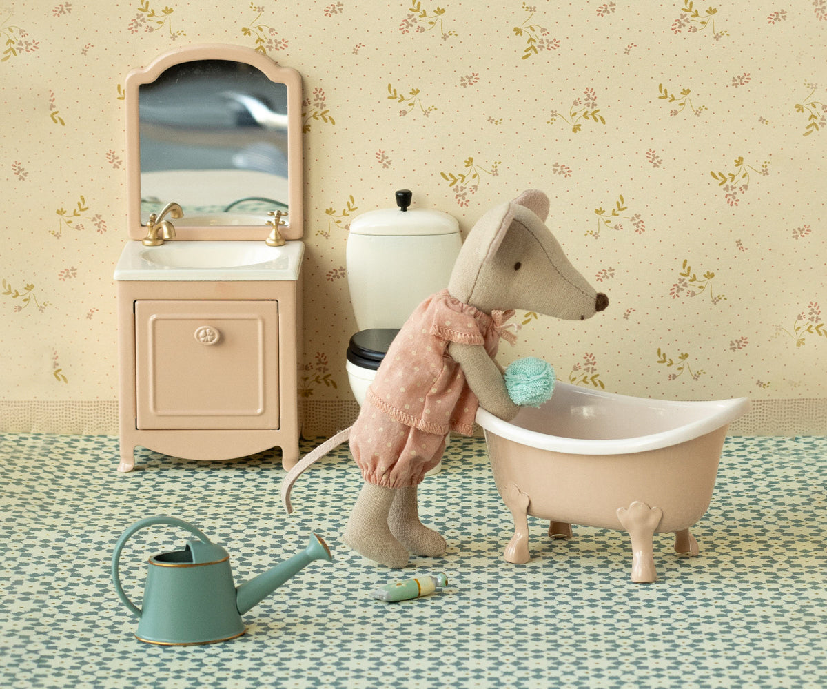 Maileg - Big Sister Mouse In Matchbox