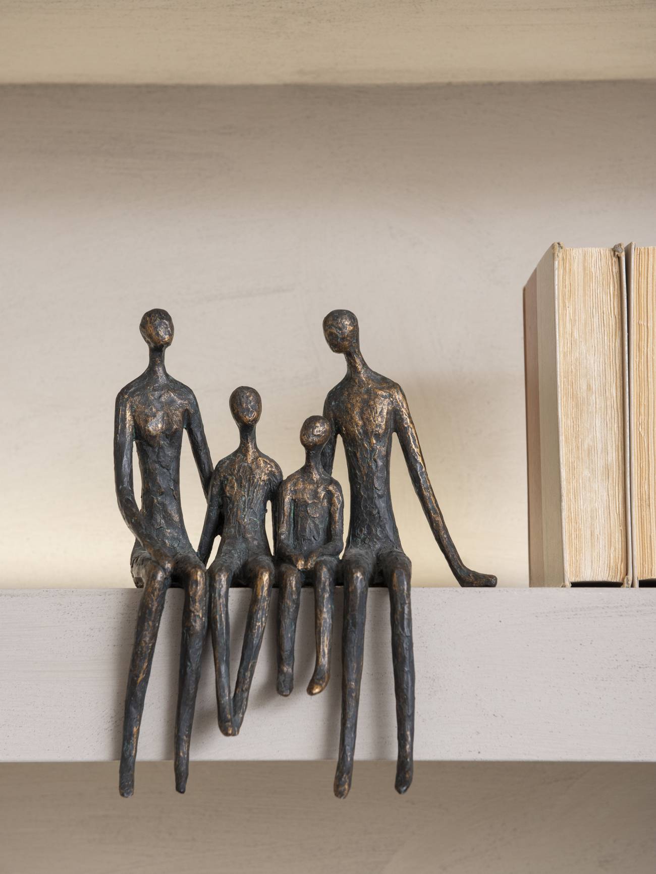 Sitting Family 4 Shelf Sculpture