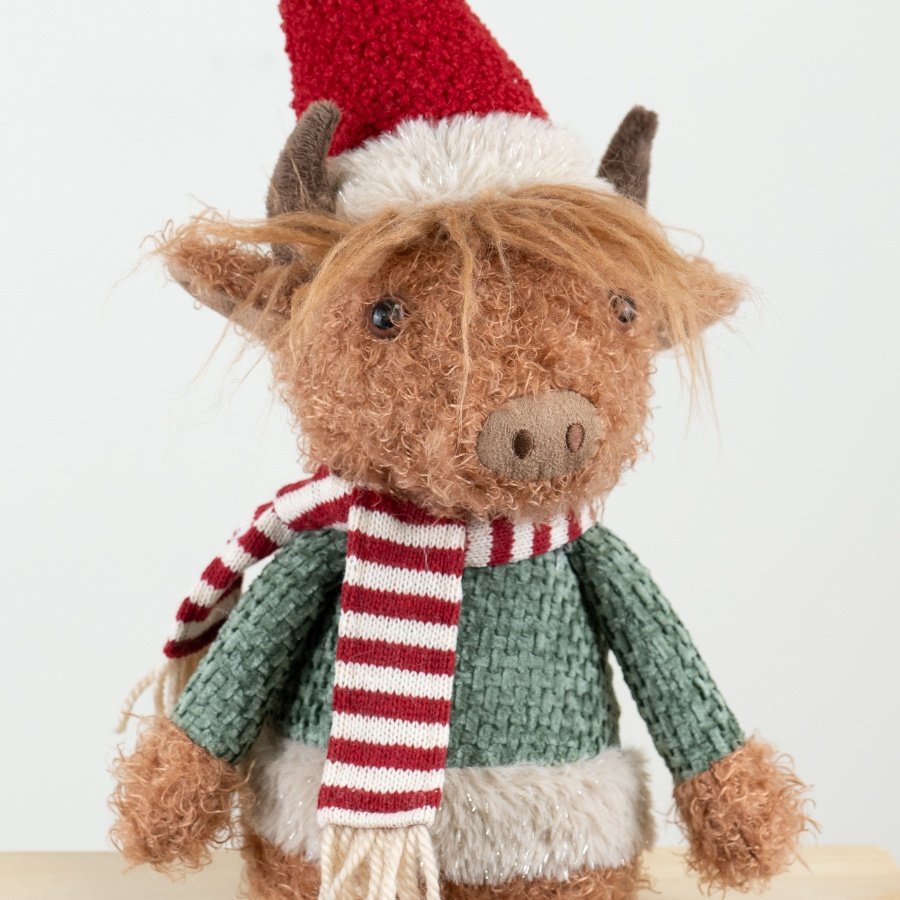 Festive Highland Cow - 64cm