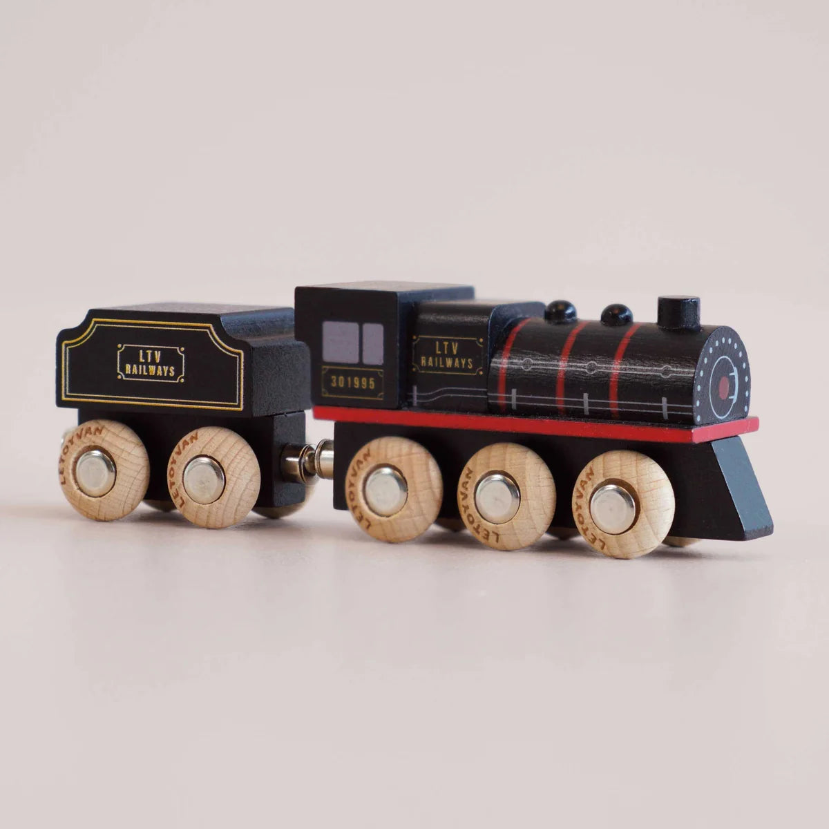 Le Toy Van - Wooden Train - Francis