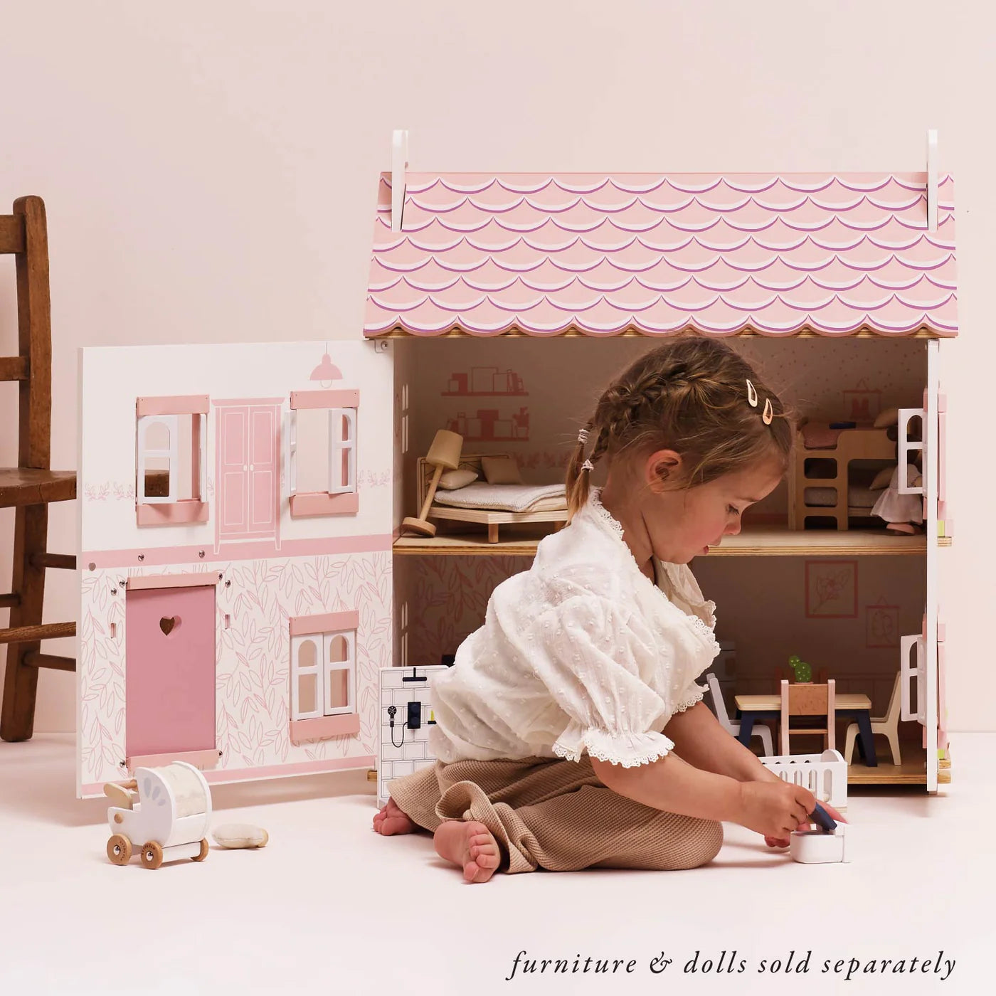 Le Toy Van - Sophies Wooden Dolls House