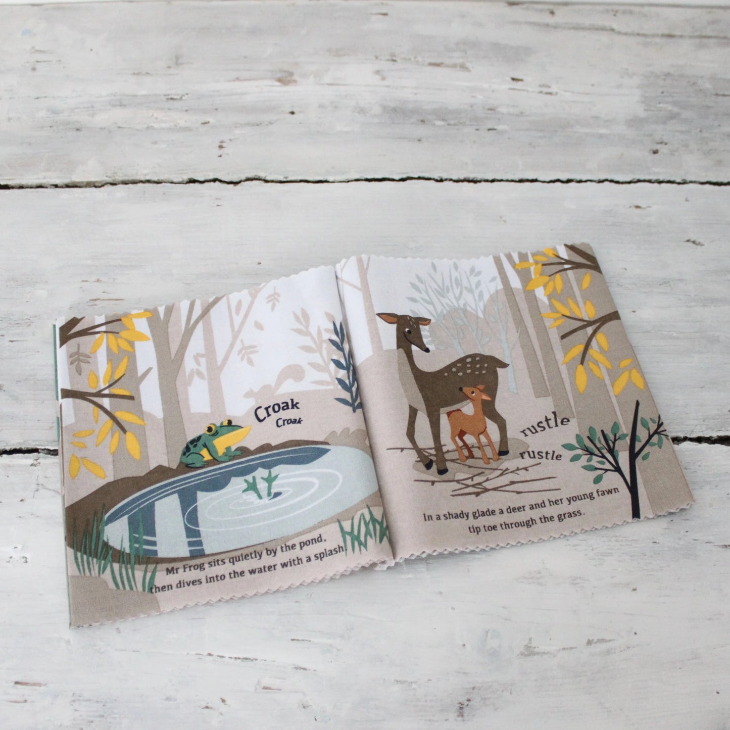 Threadbear - The Woodland Hush Rag Book