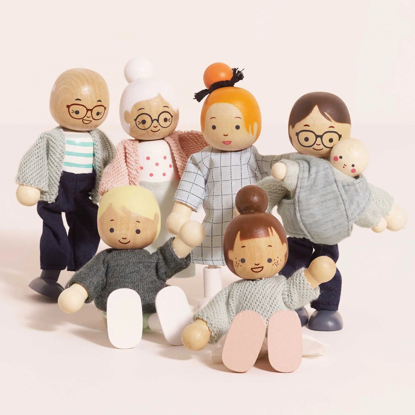 Le Toy Van - Wooden Dolls House Family