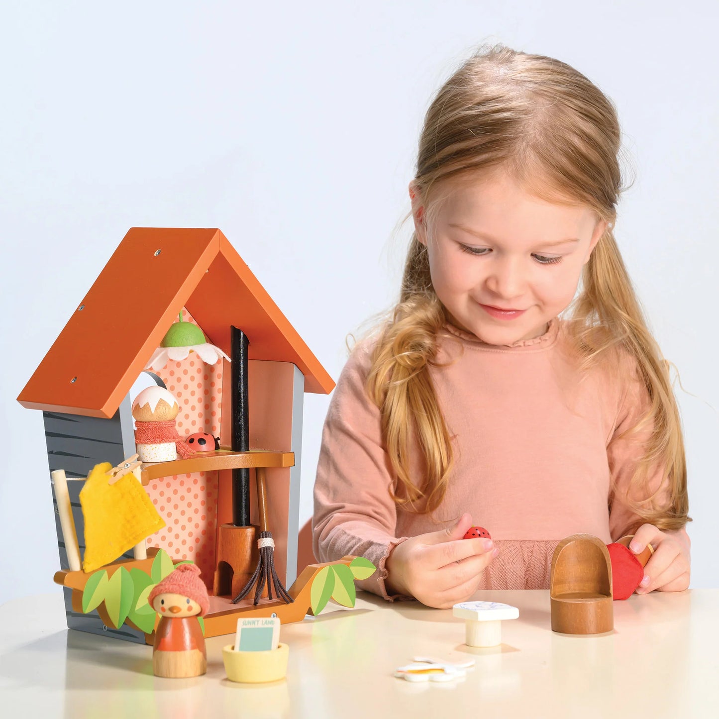 Tender Leaf Toys - Robins Nest Box