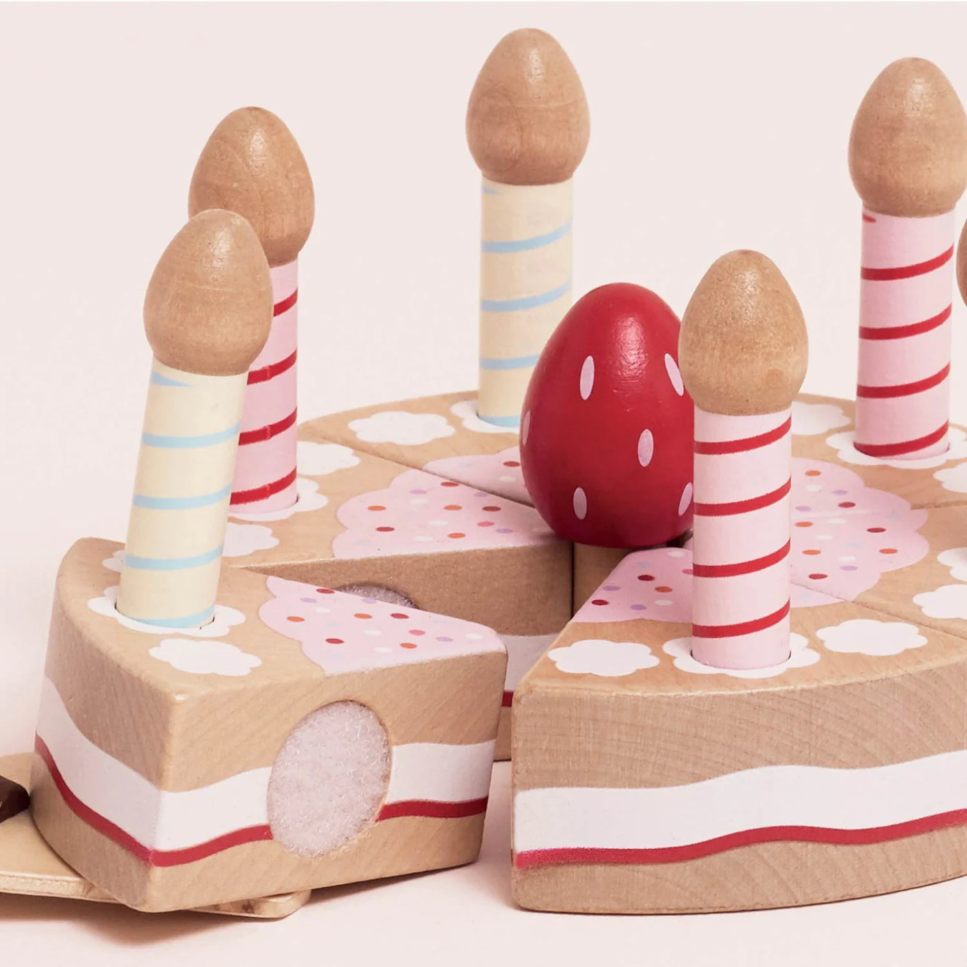Le Toy Van - Wooden Sliceable Birthday Cake & Candles