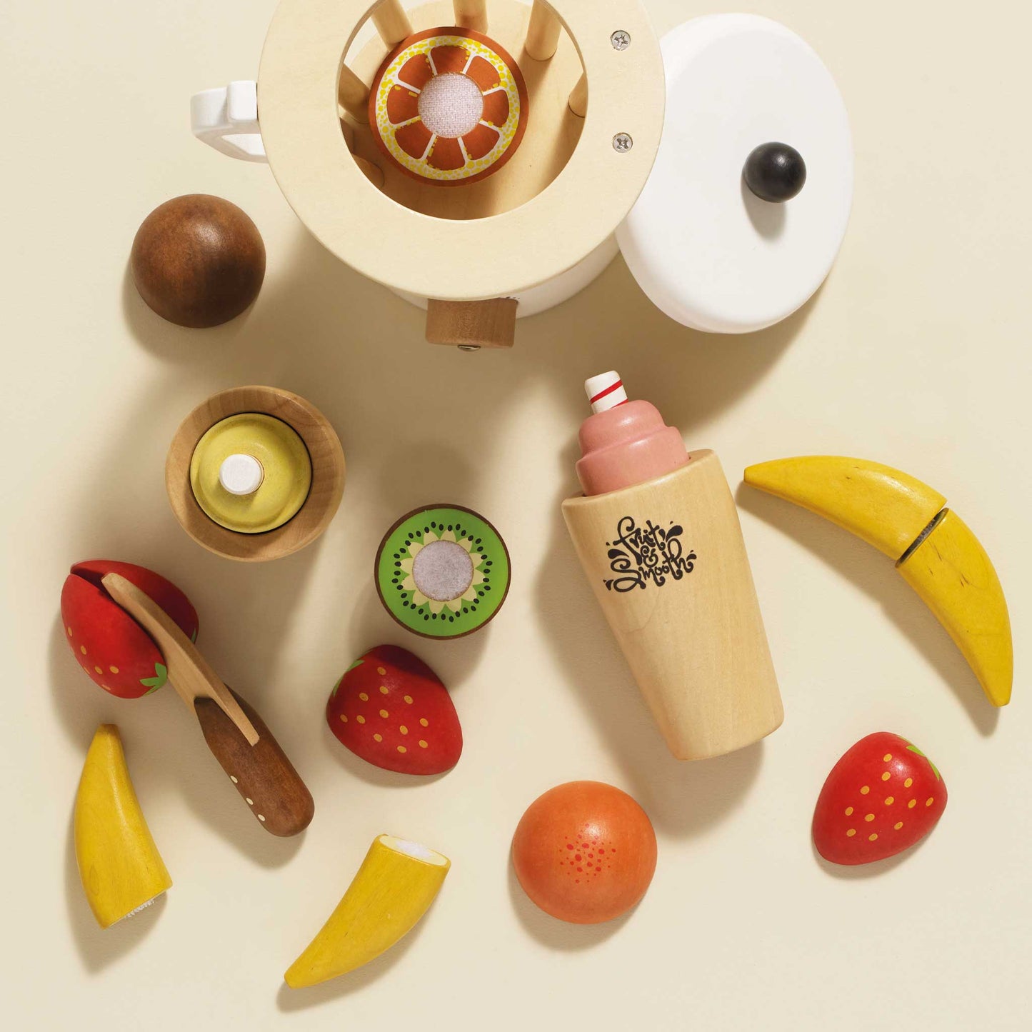 Le Toy Van - Wooden Fruit & Smoothie Blender Set