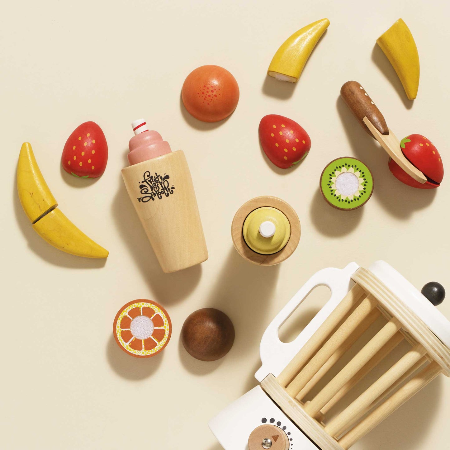 Le Toy Van - Wooden Fruit & Smoothie Blender Set
