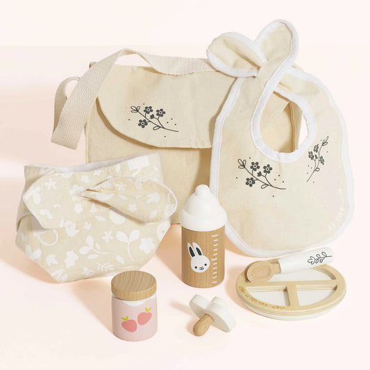 Le Toy Van - Dolls Nursing Kit and Bag