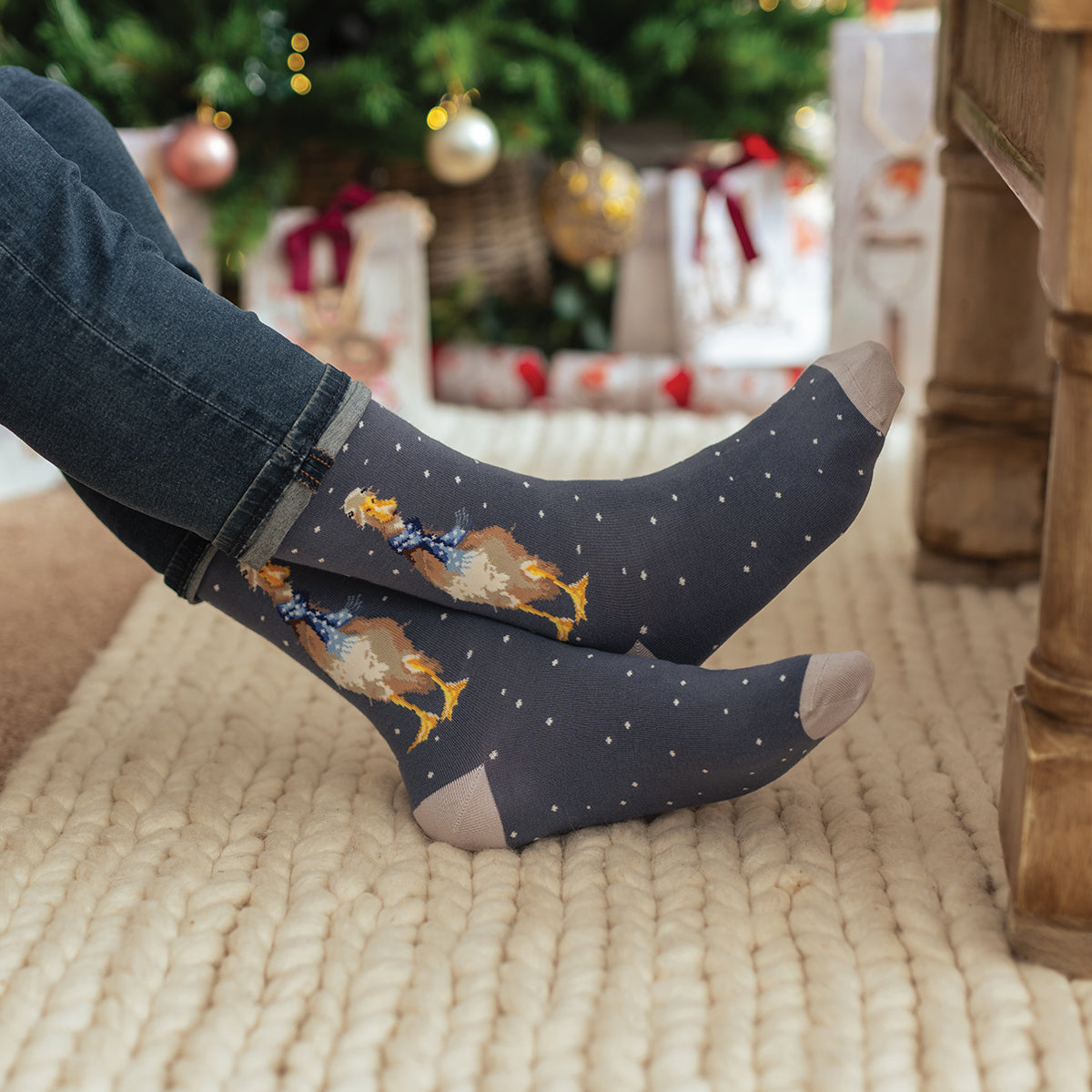 Wrendale Designs - 'Christmas Scarves' Duck Men's Socks