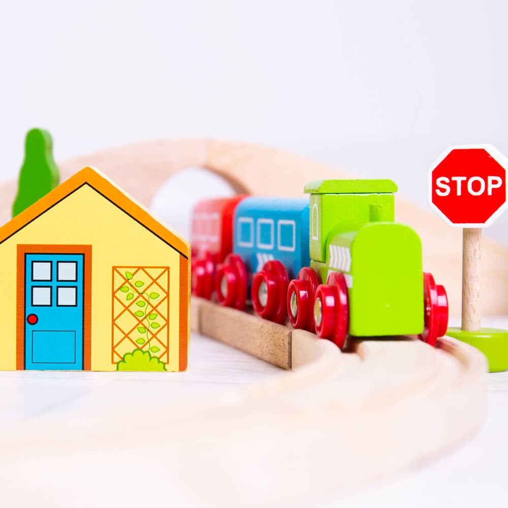 Bigjigs Toys - Wooden Figure of Eight Train Set