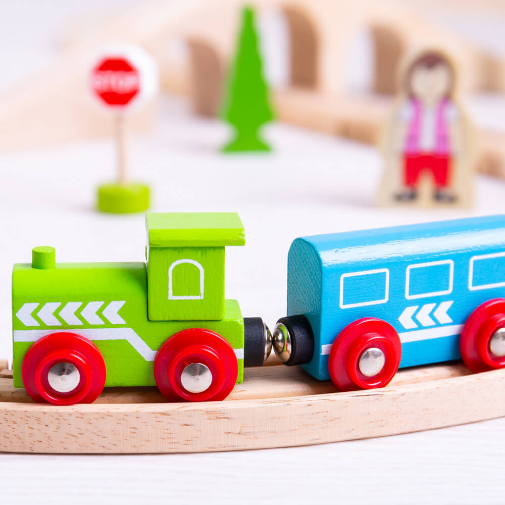Bigjigs Toys - Wooden Figure of Eight Train Set