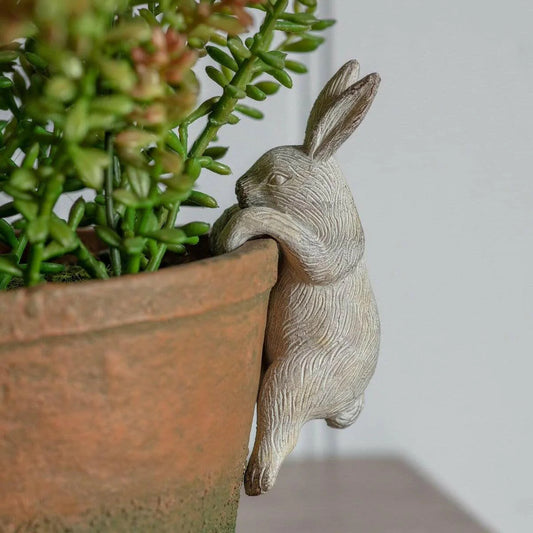 Pippa Hare Pot Hanger