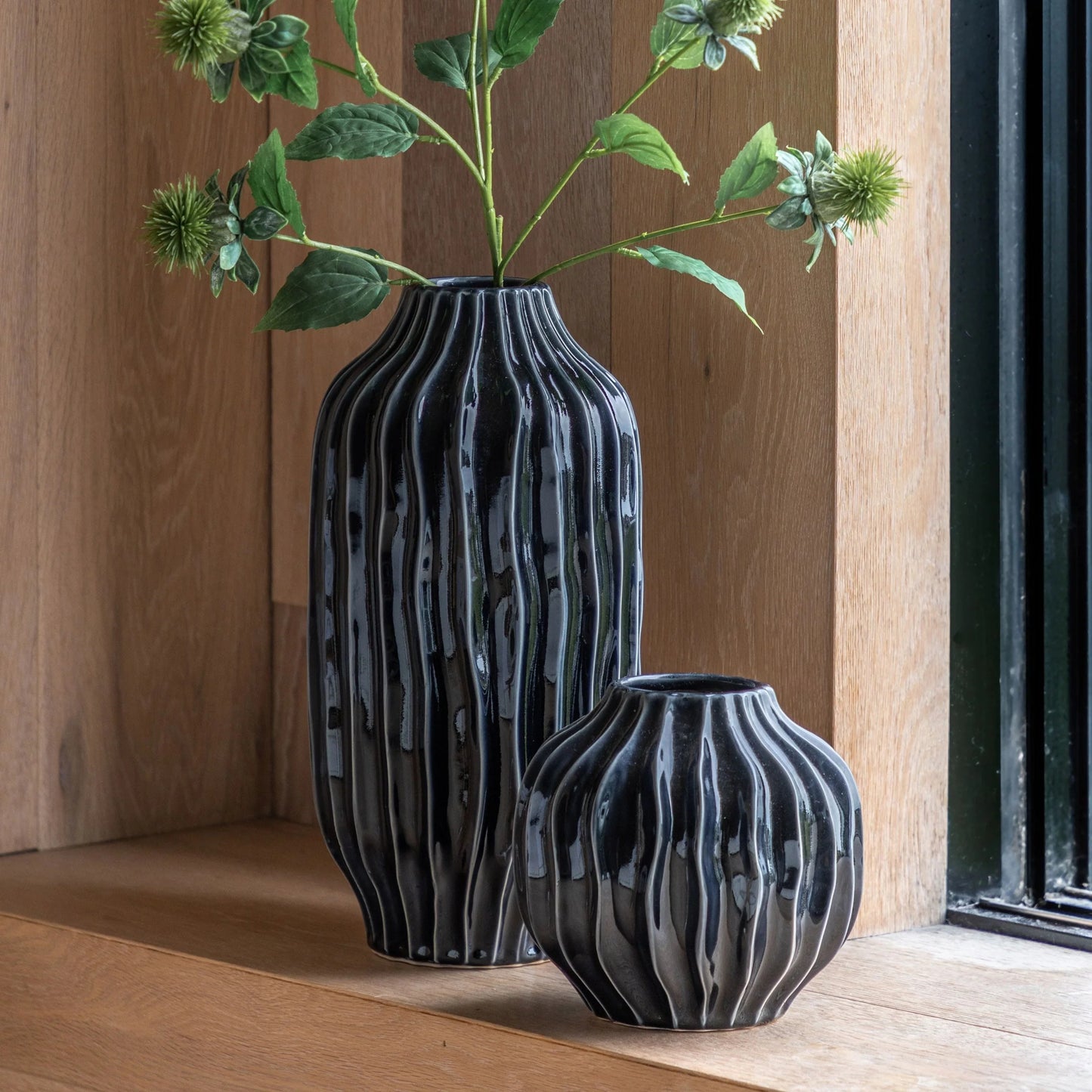 Organic Ribbed Vase Midnight - Small