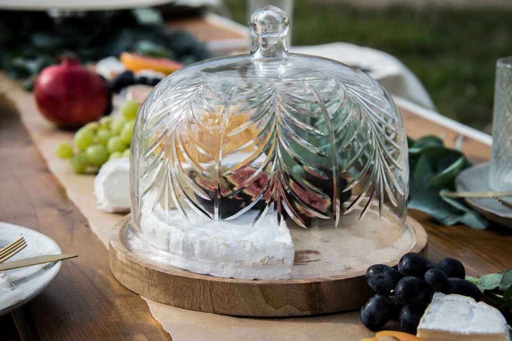 Glass Cloche Gateau