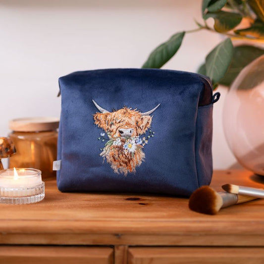 Wrendale Designs 'Daisy Coo' Highland Cow Cosmetic Bag