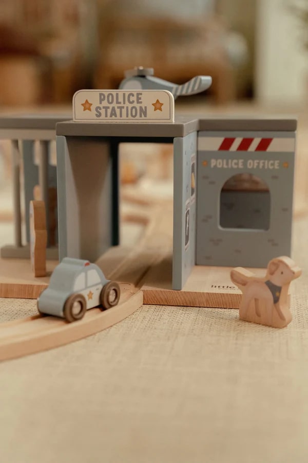 Little Dutch - Police Station
